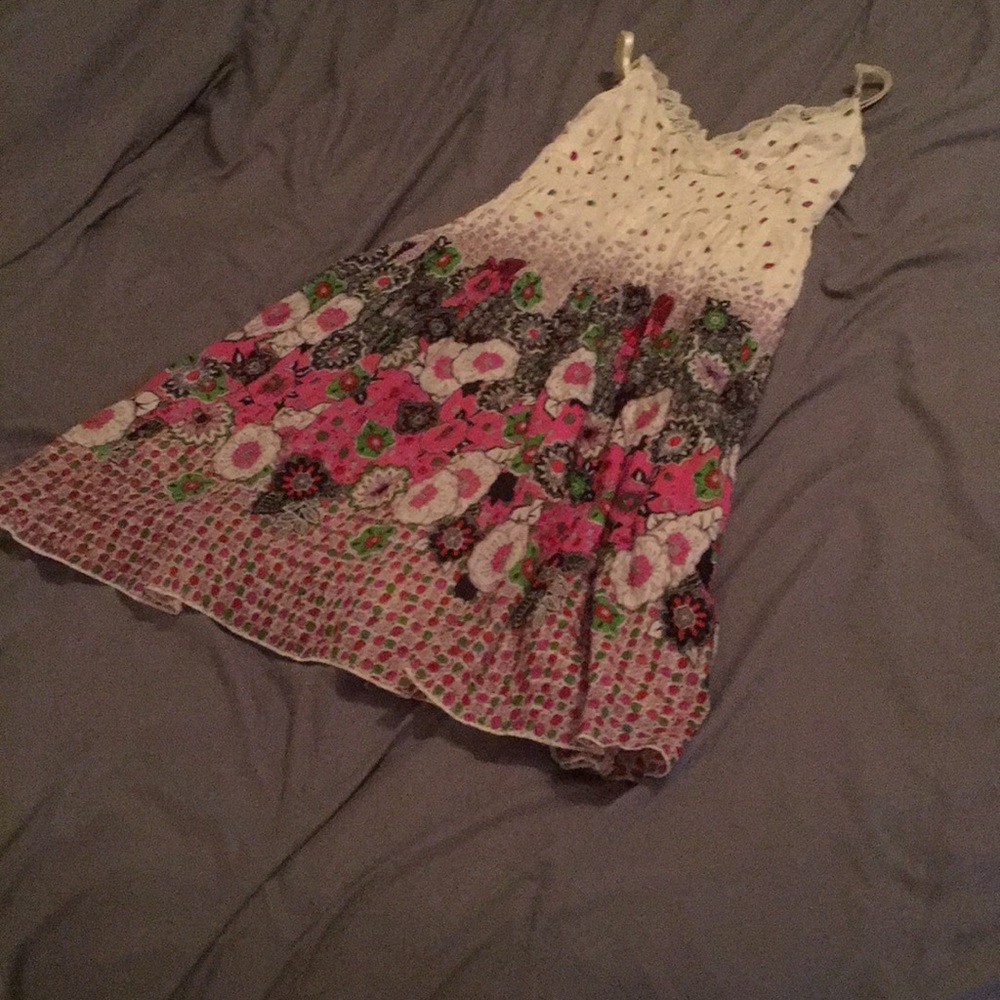 Sundress - Picture 3 of 3